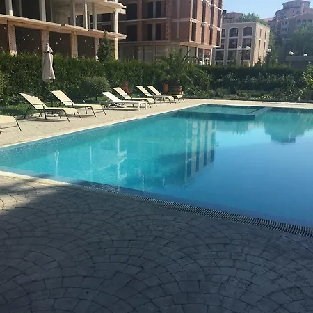 Apartment Astoriya *