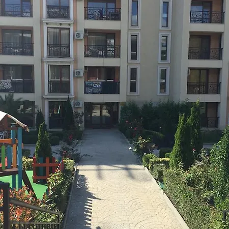 Apartment Astoriya *